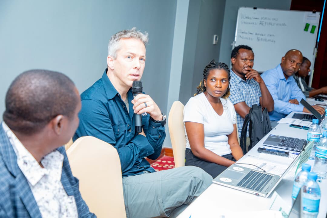 Presenter from Sweden